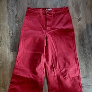 Madewell size 30 wide leg crop in red